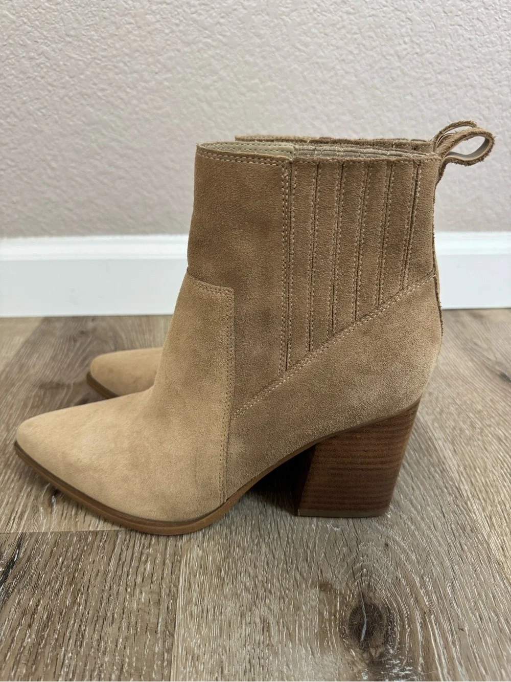 Marc Fisher lightly heel